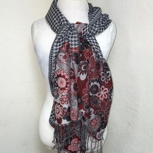 Houndstooth w/Flowers Scarf